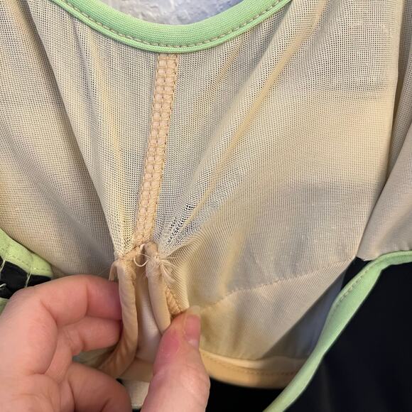 Miraclesuit One-Piece Swimsuit 10DD Black Green Stripe Full Coverage Sporty - Picture 7 of 12